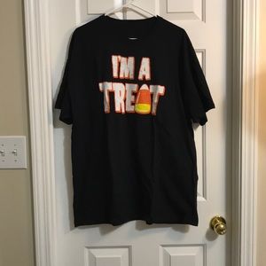 “I’m A Treat” Halloween Shirt | XXL